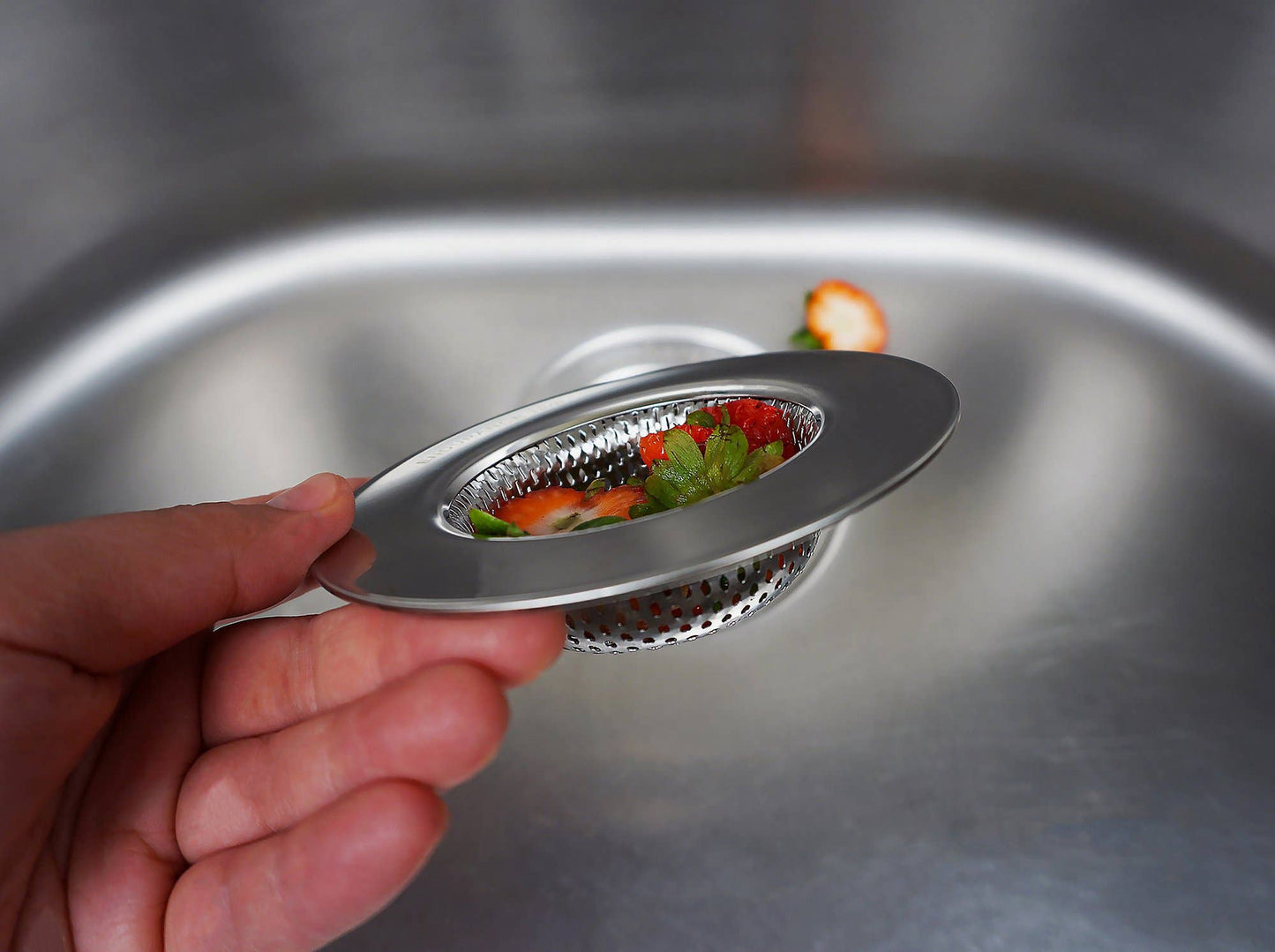 Sink Strainer - Large - 4.5In Dia.