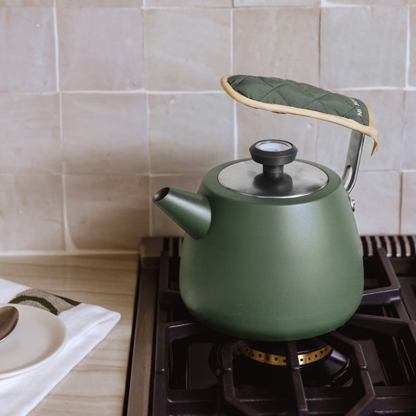2qt Kettle by Made In