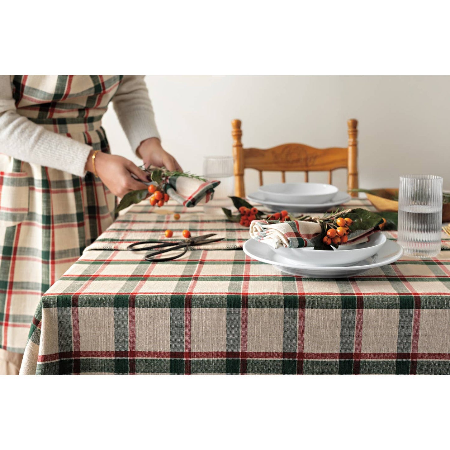 Noel Plaid Christmas Tablecloth 90 x 60 inch