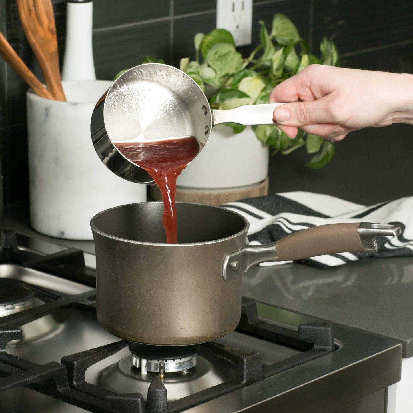 RSVP Measuring Pan - 2 Cup