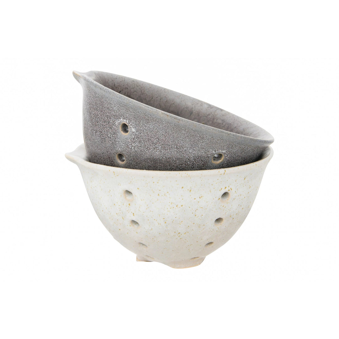 Stoneware Berry Bowl w/glaze