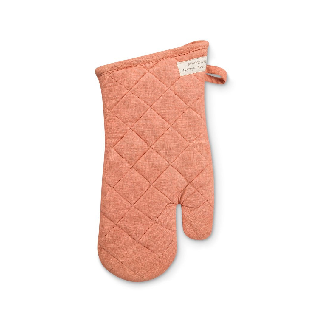 Plant-Dyed Oven Mitt